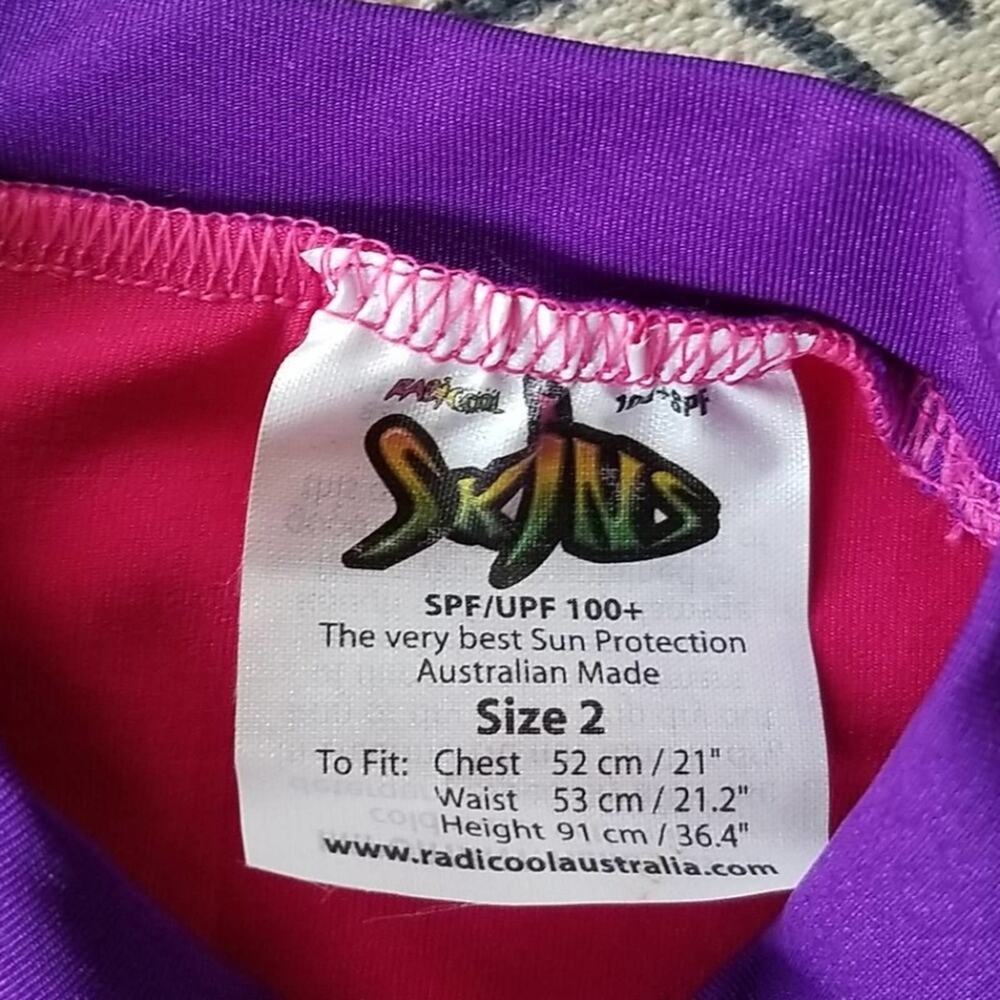 NWT Radicool Skinz Girl's Pink and Purple Rashguard Top SPF 100+ Size 2 - - - Picture 3 of 4